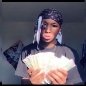 Meet your Posher, Javone